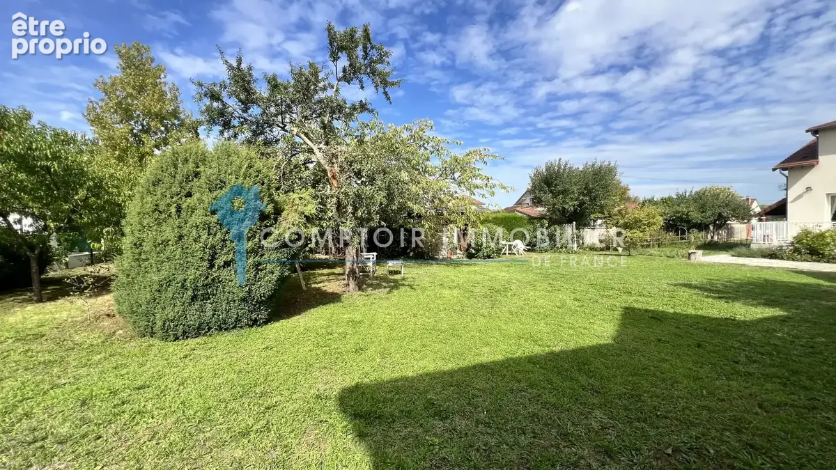 Propriété avec maison 260m2 et dépendance aménageable - photo 10