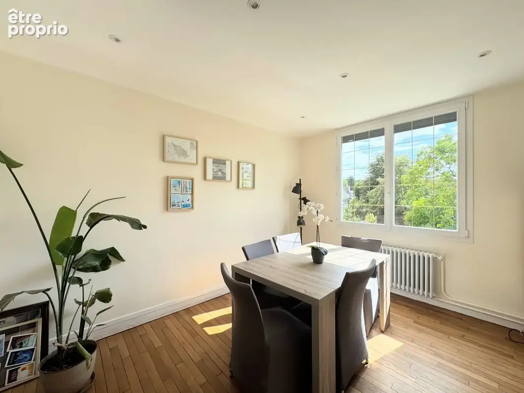 Maison 7 pièces 130 m² à vendre à Le Mesnil-Saint-Denis (78320) - photo 6