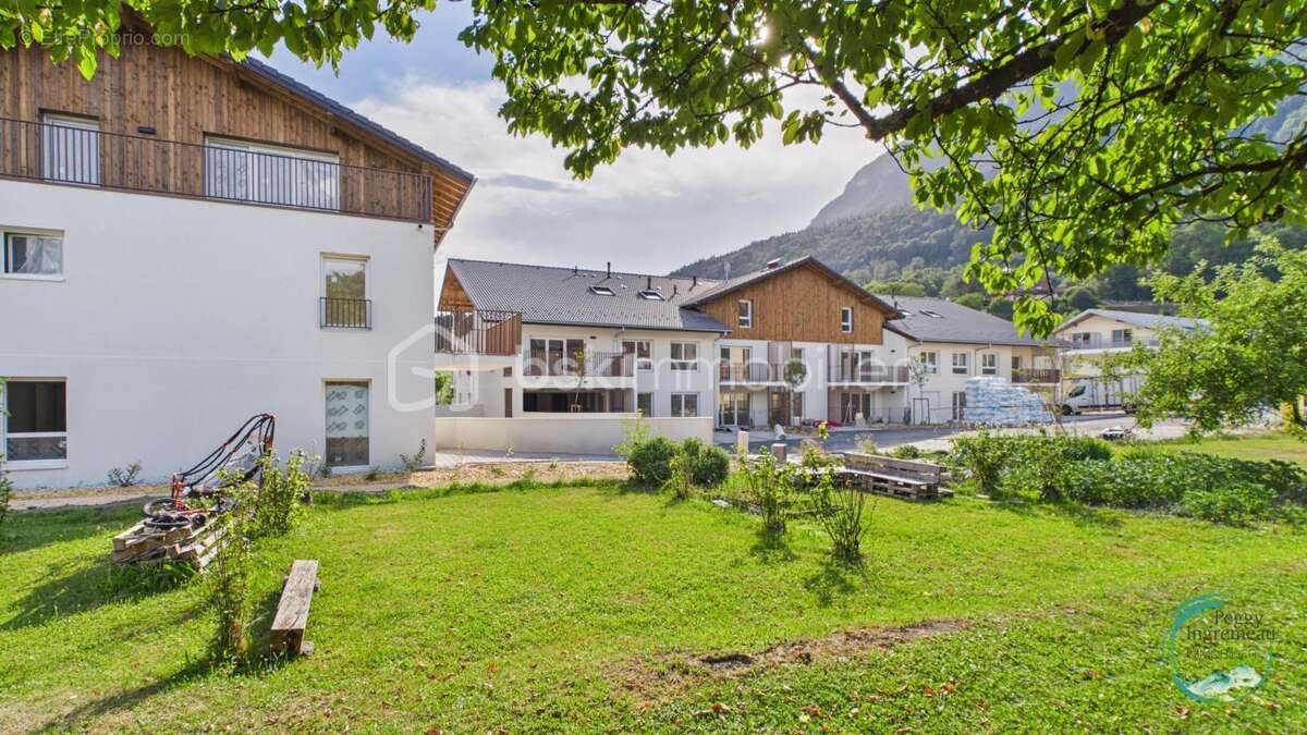 Appartement T2, jardin privatif, stationnements et vue montagnes - photo 12