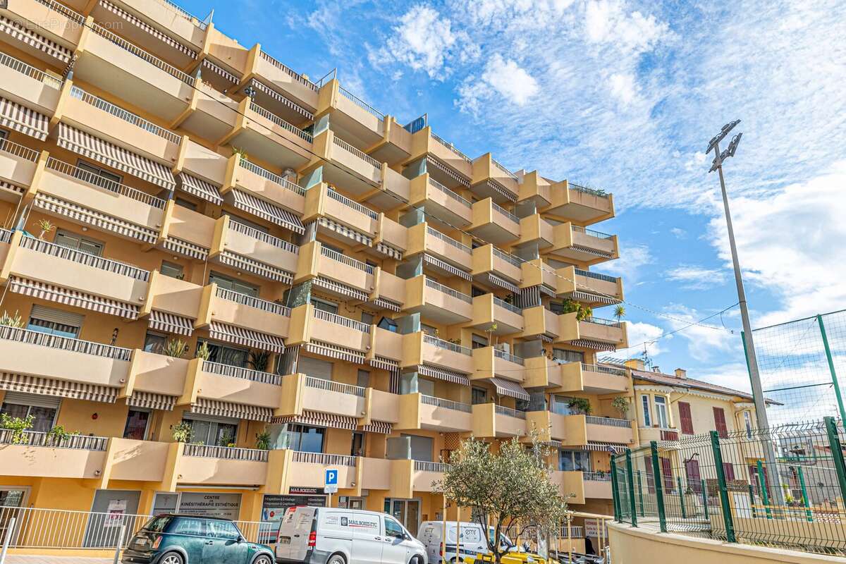 Appartement à BEAUSOLEIL
