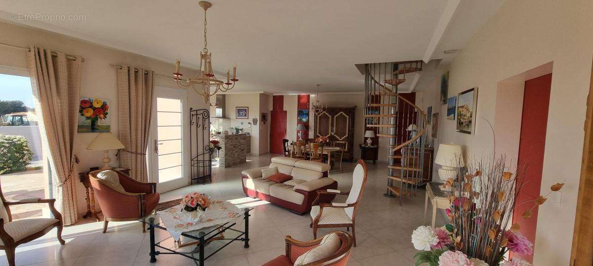 Maison à AIFFRES