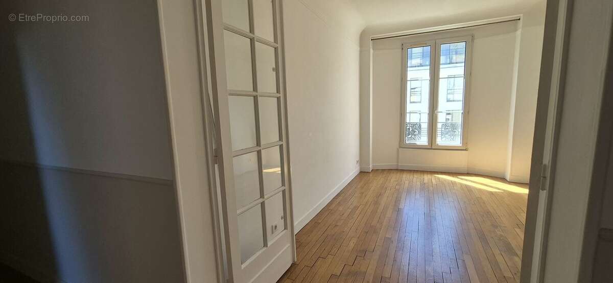 Appartement 59 m² à Clichy  - photo 3
