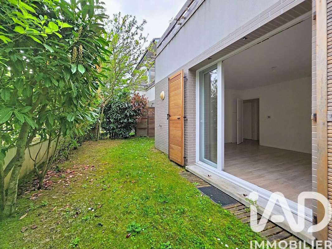 Photo 9 - Appartement à SAINTE-GENEVIEVE-DES-BOIS