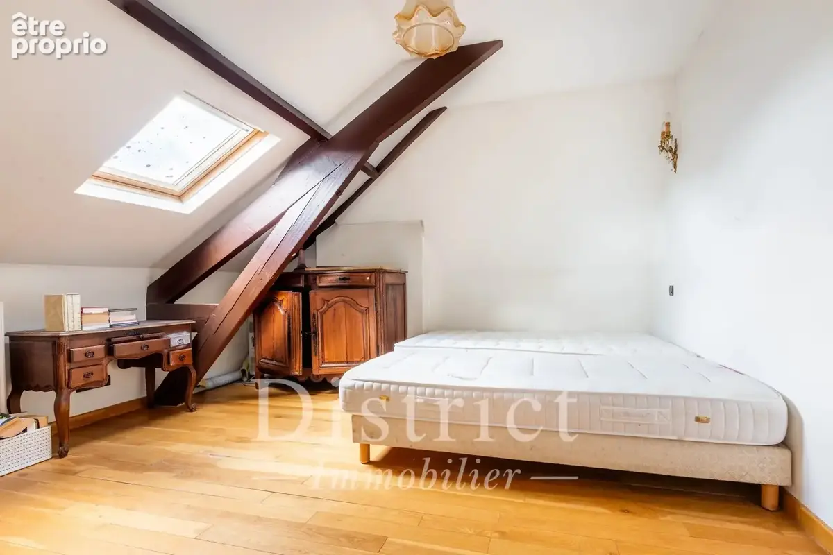 Saint-Maurice – Demeure de charactère de 617m² avec dépendance - photo 15
