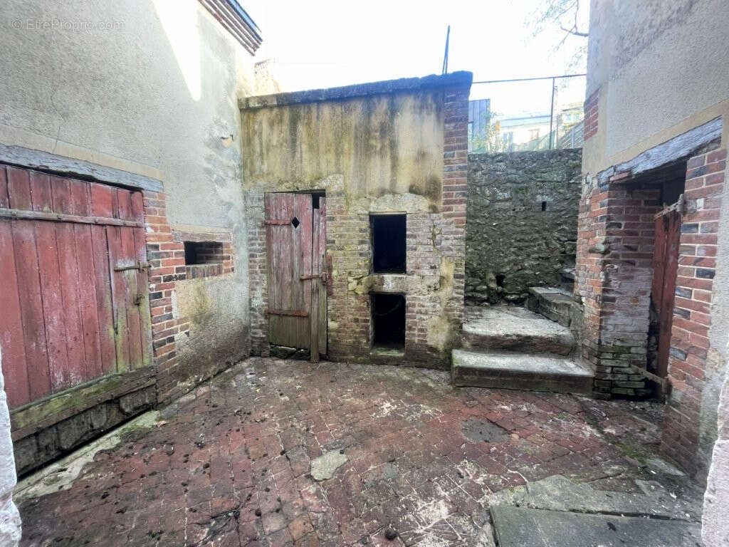 Maison à AUTHON-DU-PERCHE