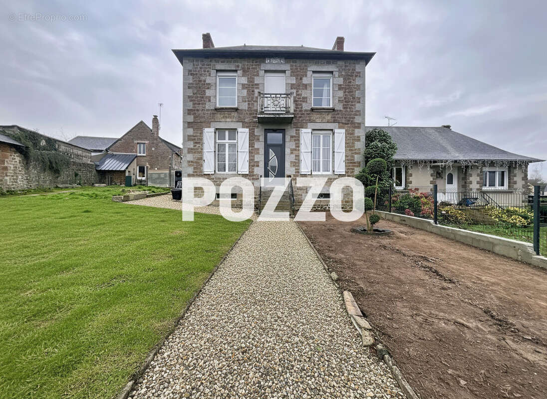 Maison à LE TEILLEUL