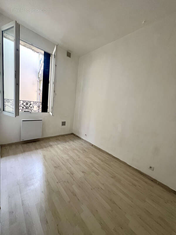 Appartement à SARTROUVILLE