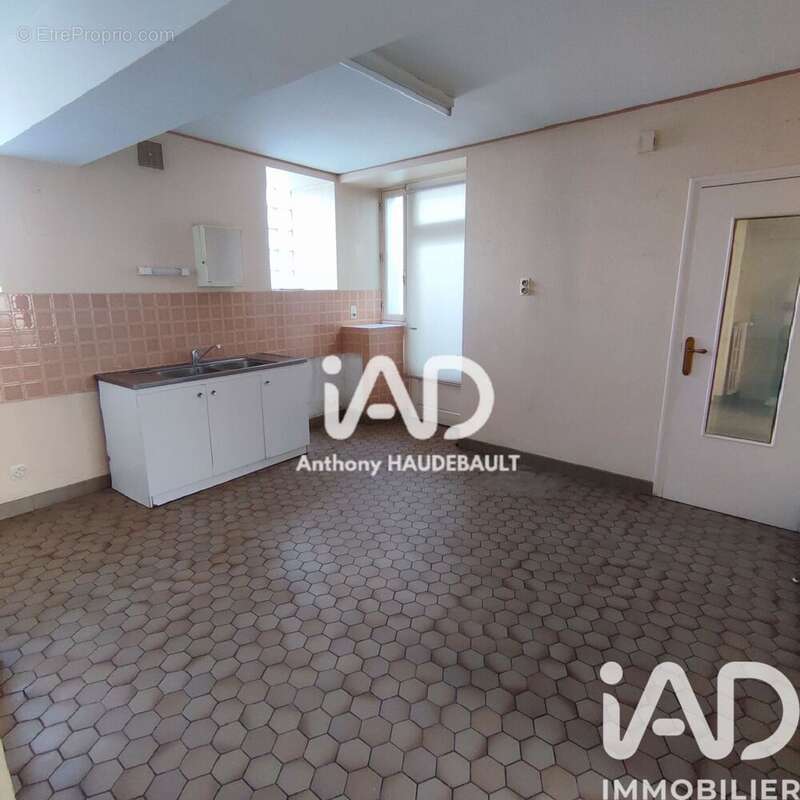 Maison 151 m² à Andreze  - photo 4