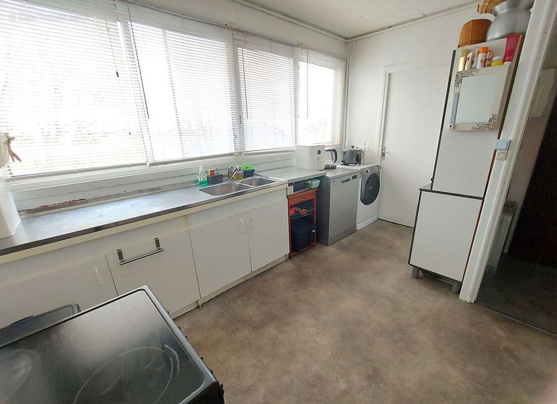 Ancely appartement t4 de 77 m² avec cave - photo 3