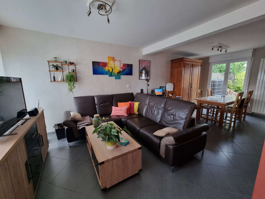 Maison à vendre à Saint-Erblon centre, 110m2, 4 chambres, terrain 548m2. - photo 4