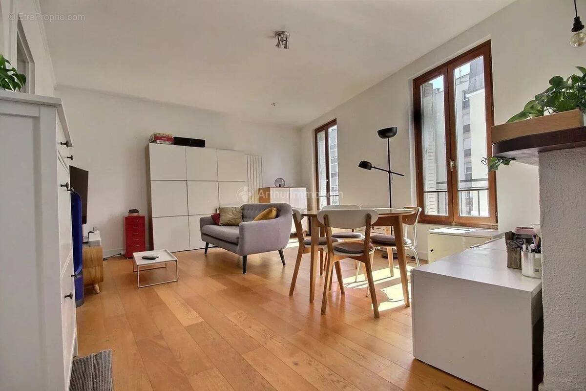 Appartement à ASNIERES-SUR-SEINE