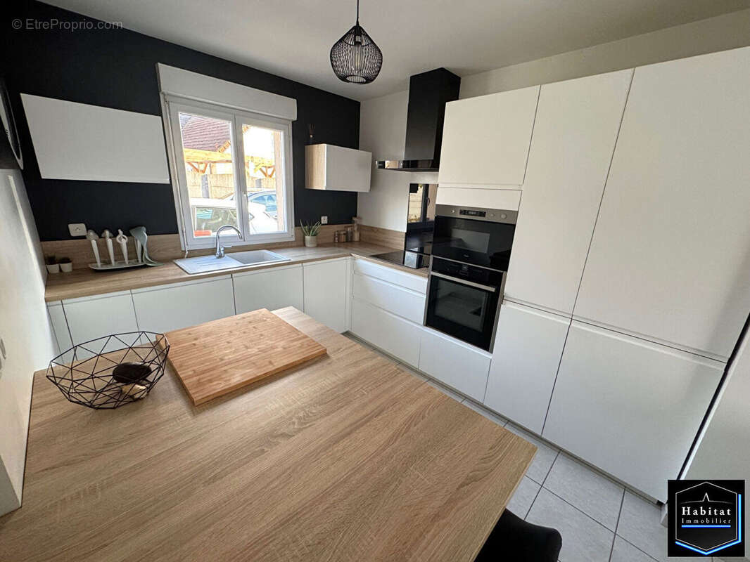 Maison à NANTEUIL-LE-HAUDOUIN