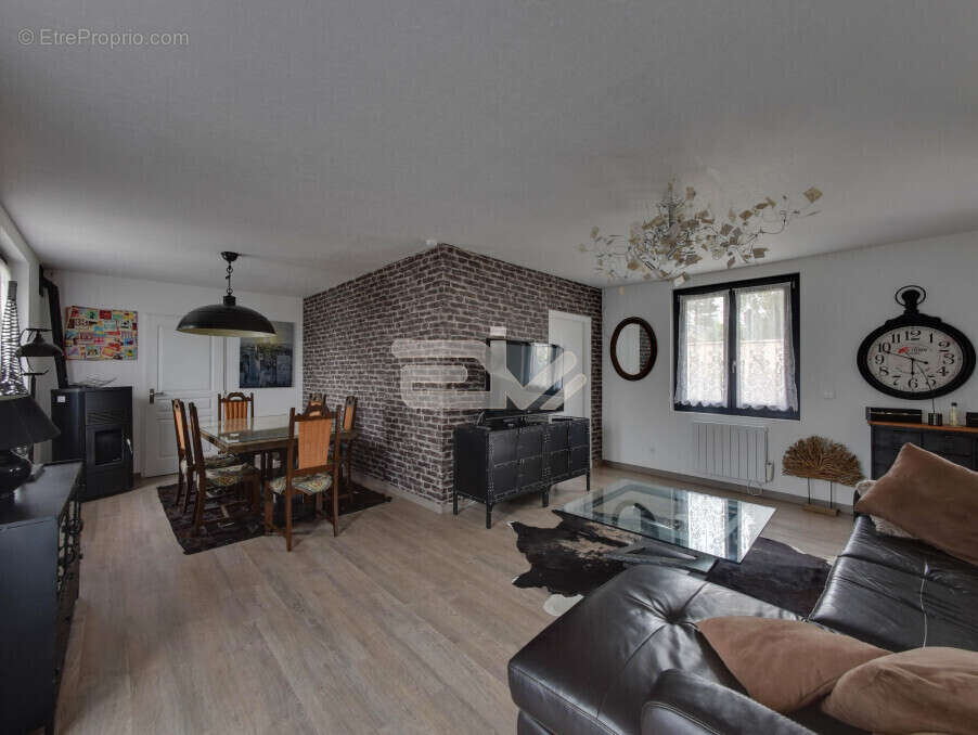 Maison à JONCHERY-SUR-VESLE