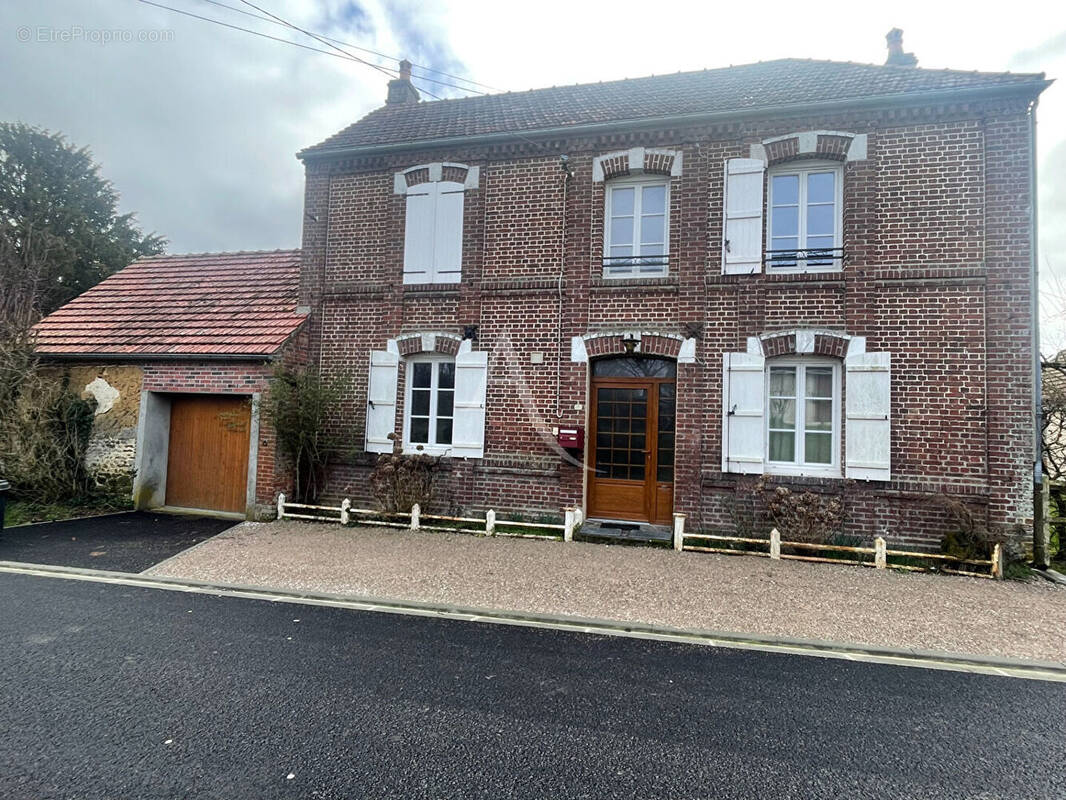 Maison à SAINT-AUBIN-EN-BRAY