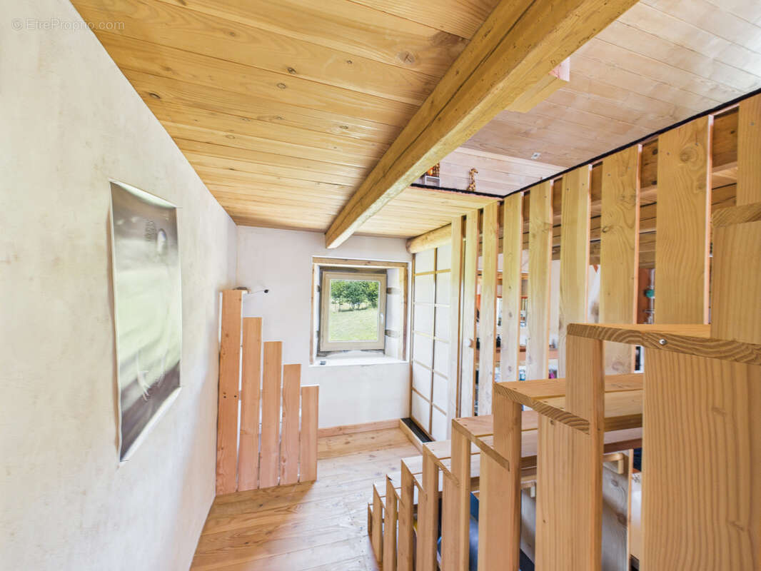 Maison à DORE-L&#039;EGLISE