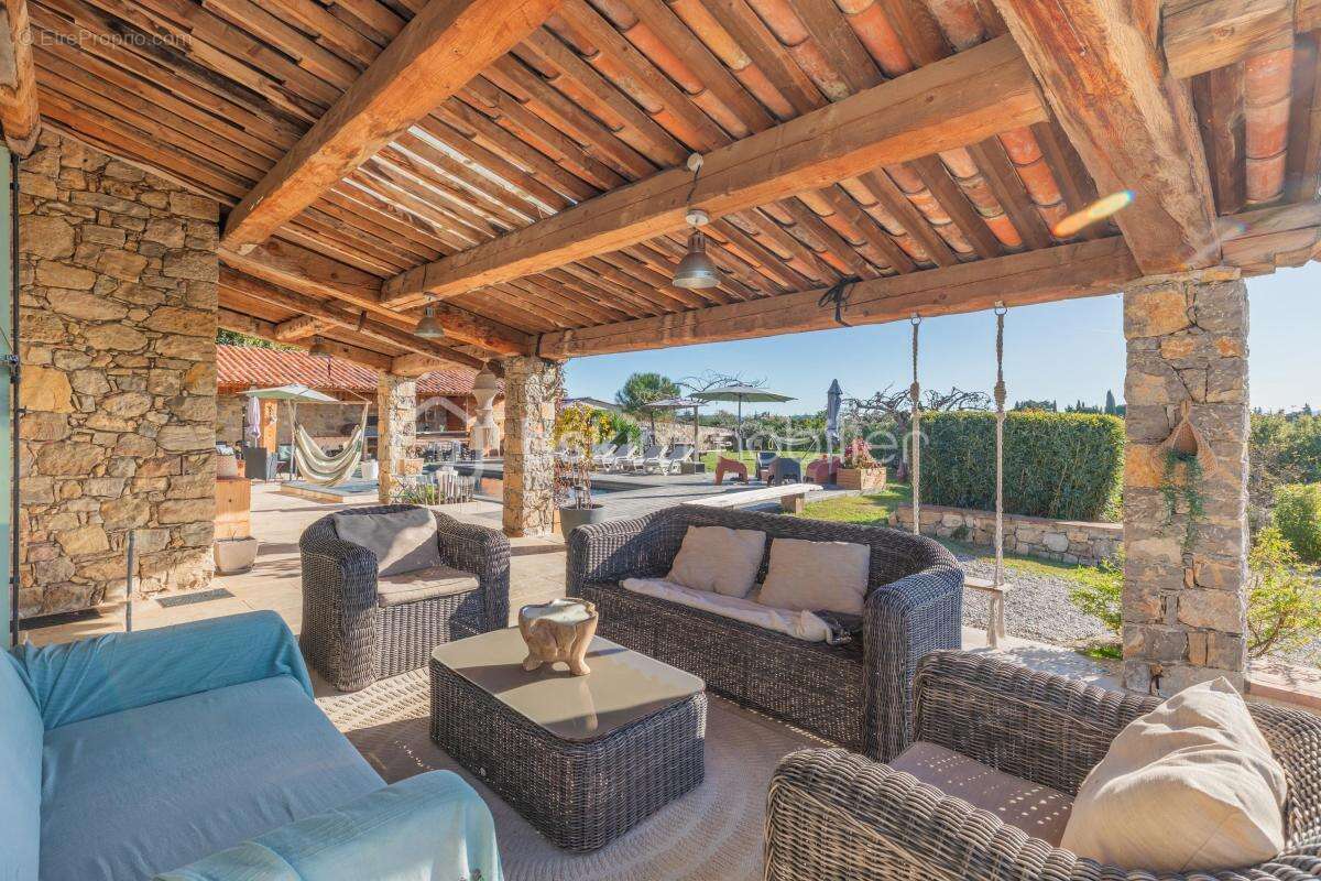 Maison à MONTAUROUX