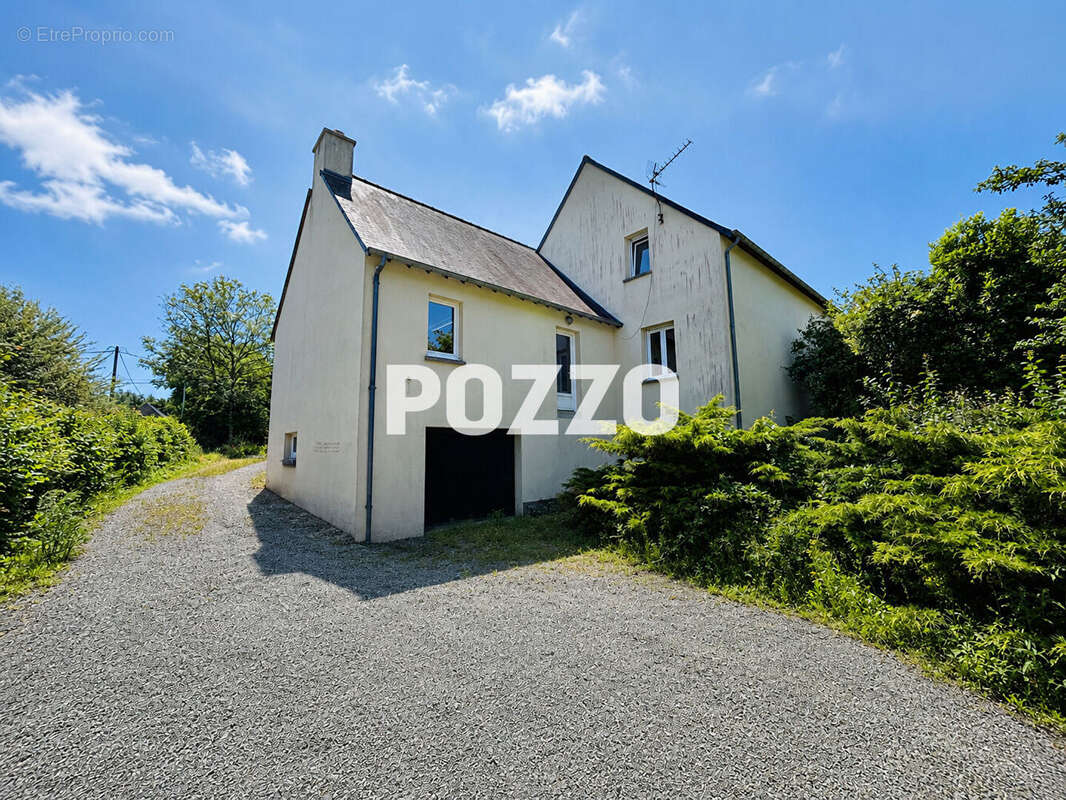Maison à HAUTEVILLE-LA-GUICHARD