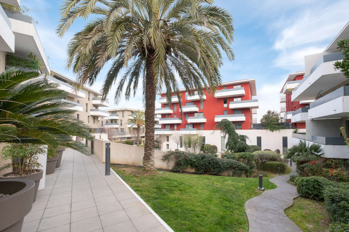 Appartement à JUVIGNAC