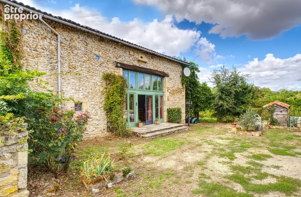 Photo Maison à Champniers au prix de 186 000€