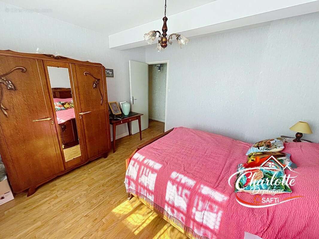Maison 143 m² à Saint-Pardoux-La-Riviere  - photo 8