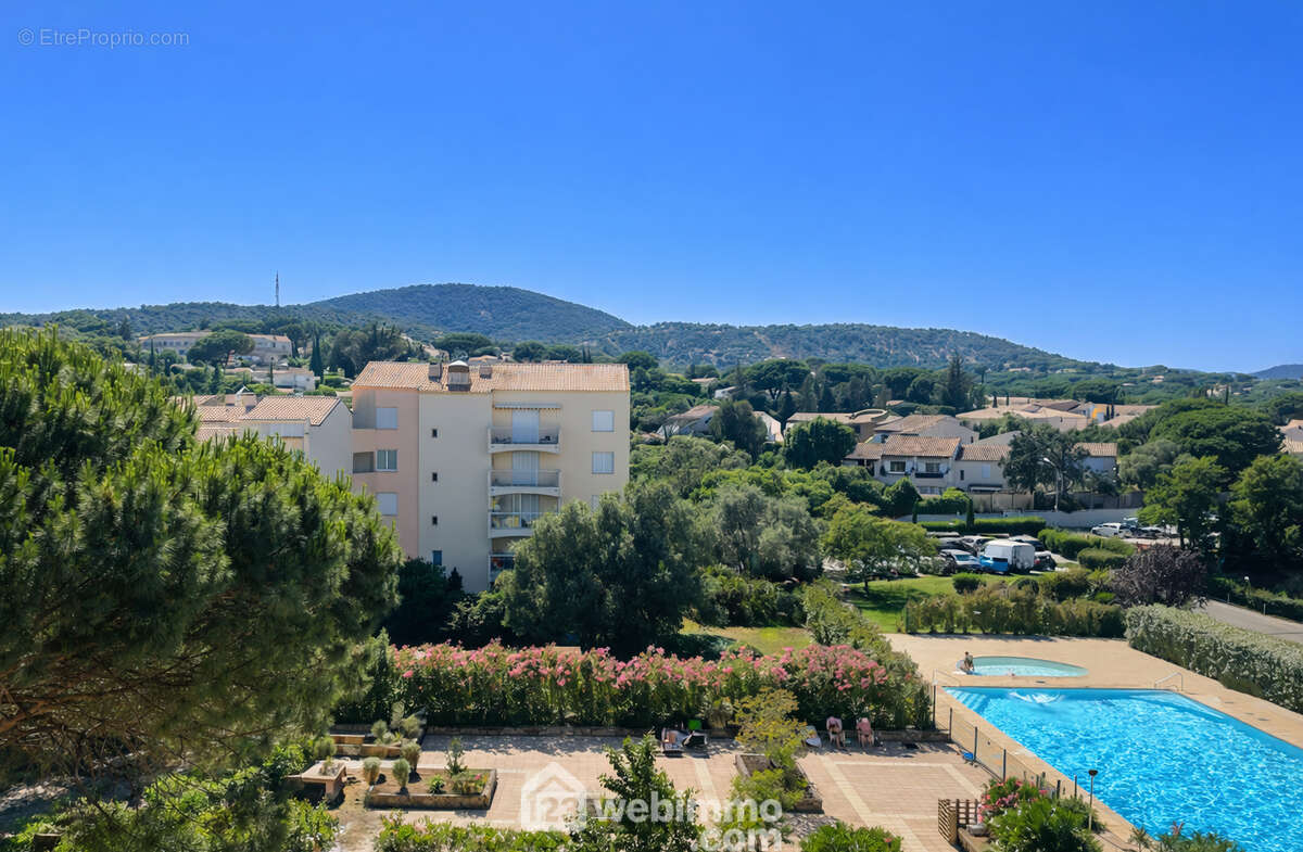 Au sein d?une résidence bien entretenue avec parc paysager et piscine. - Appartement à SAINTE-MAXIME