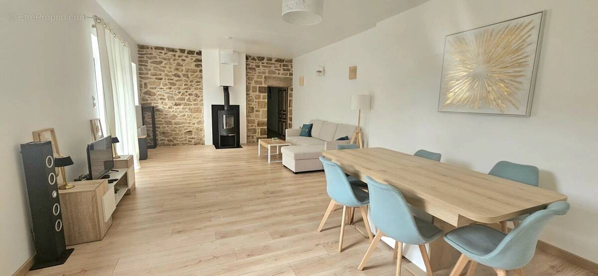 Maison à CAVAN