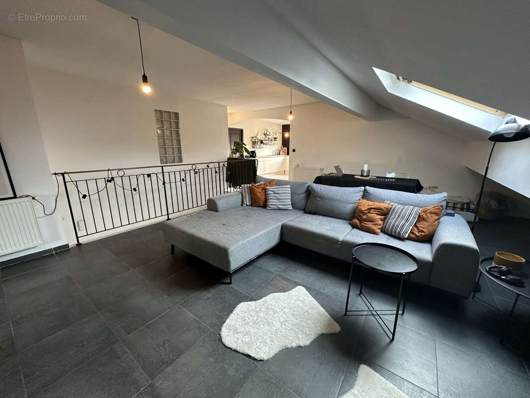 Maison avec 3 appartements 12 pièces de 350 m2 - photo 9