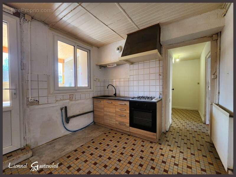 Maison à vendre 4 chambres avec jardin, parking sur la commune de Pineuilh proche de Sainte Foy la Grande (33) - photo 5