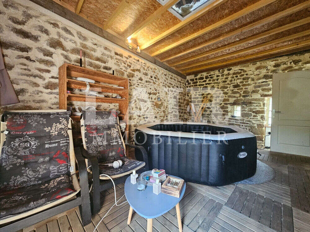 Maison à SAINT-PIERRE-DES-NIDS