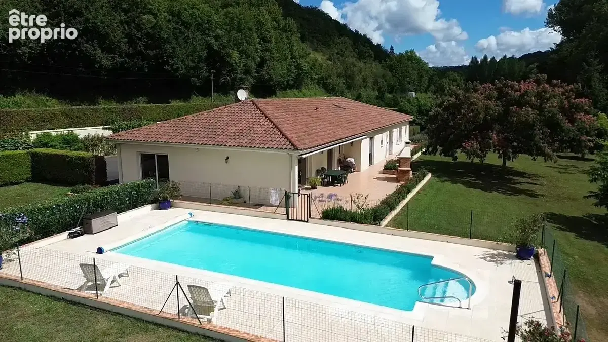 Villa de standing avec parc, piscine et étang près de Figeac - photo 3