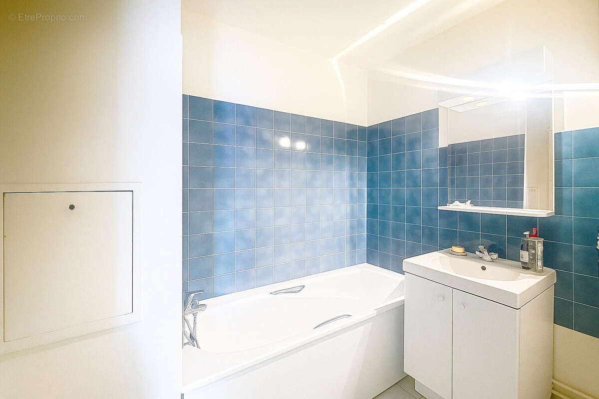 Appartement à PARIS-19E