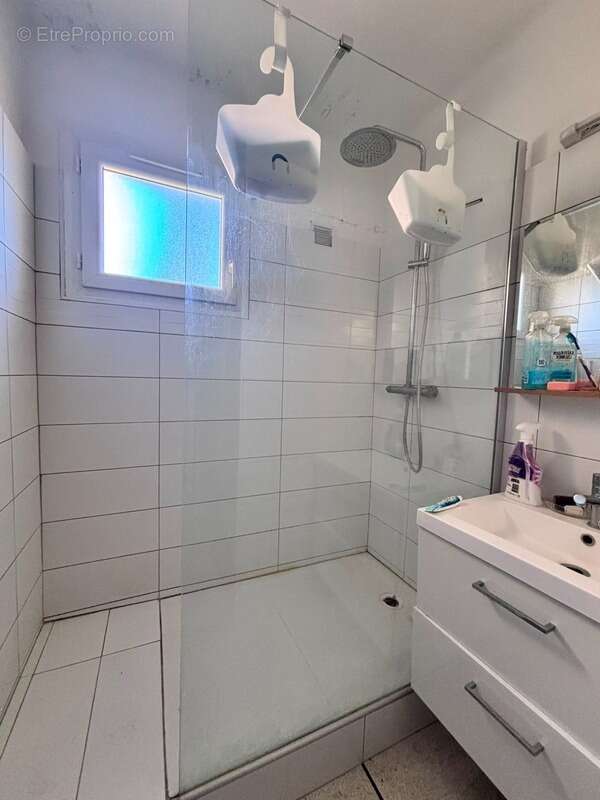 Appartement meublé traversant 67m2 balcon cave garage - aiguelongue - photo 4