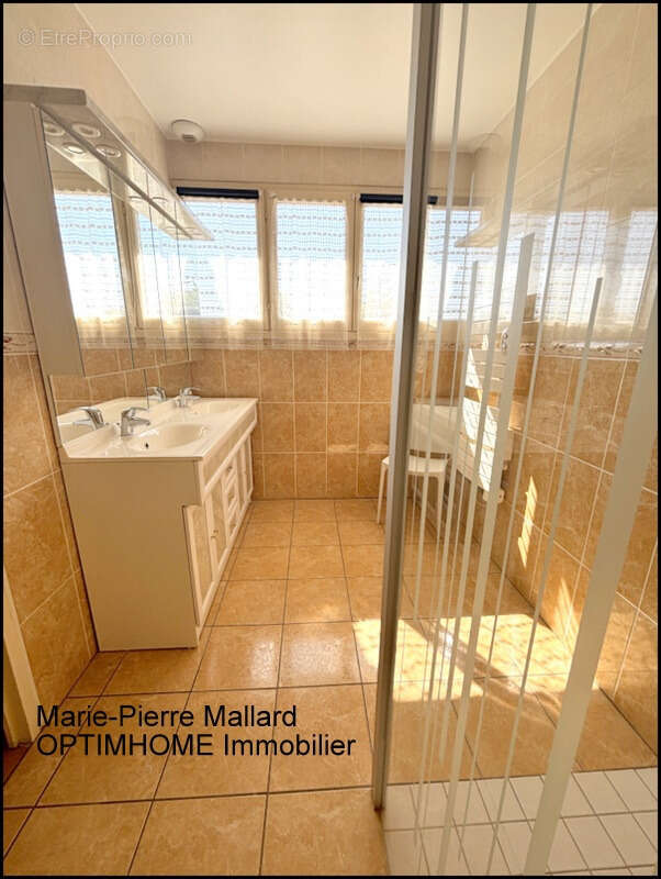 Maison familiale de 6 pièces THAURON (23) - photo 26