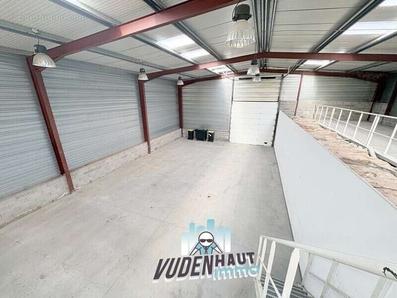 Commerce 940 m² à Plaisance-Du-Touch  - photo 47