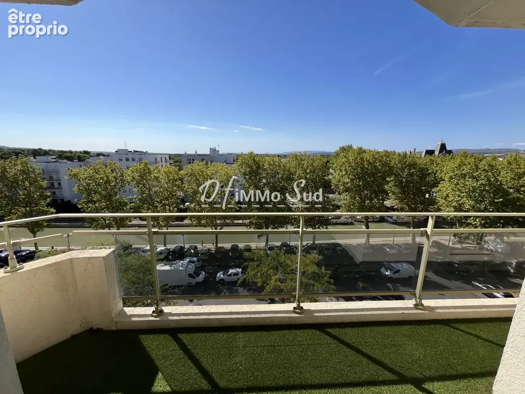 Appartement type t5 - quai victor hugo - terrasse - parking couvert - ascenseur - photo 3