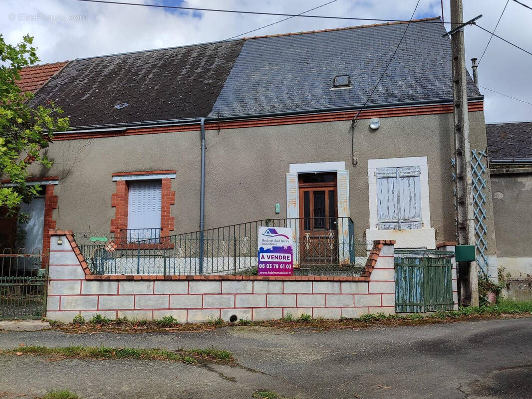 Maison à PERASSAY