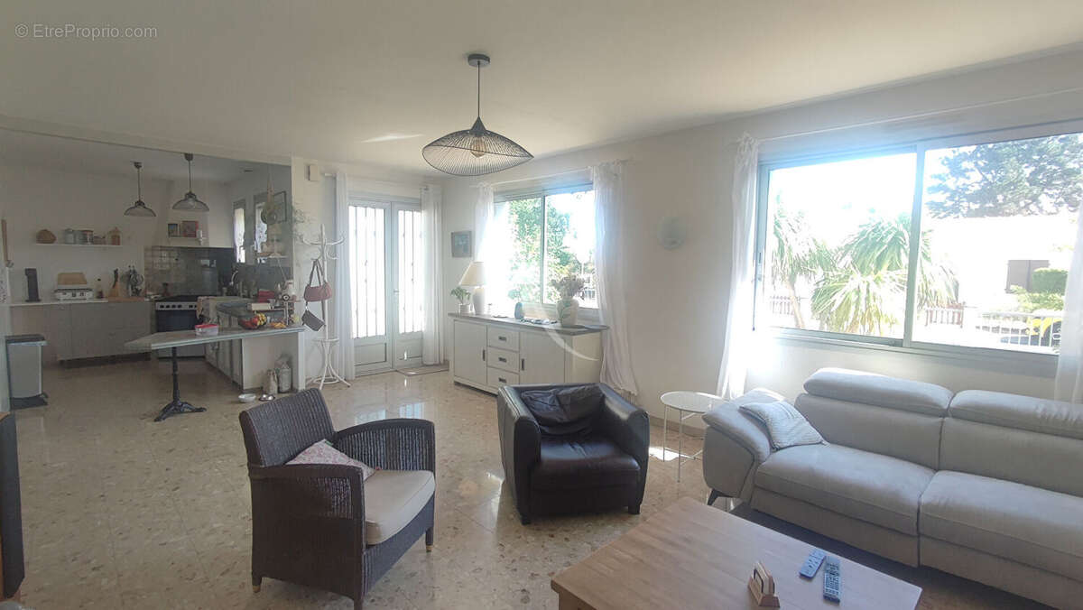 La chapelle-hermier maison familiale de 149m² avec terrain de plus de 710 m² - photo 5