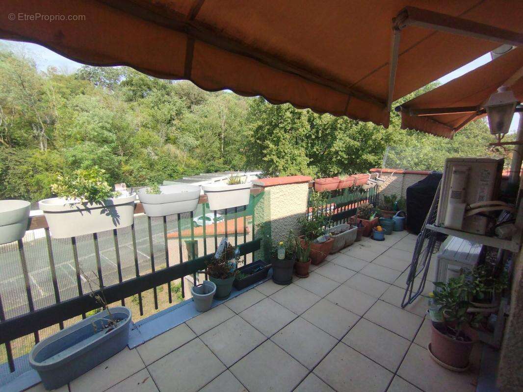 Appartement à RAMONVILLE-SAINT-AGNE