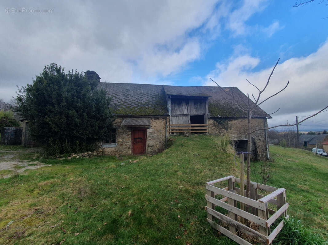 Maison à SOURSAC