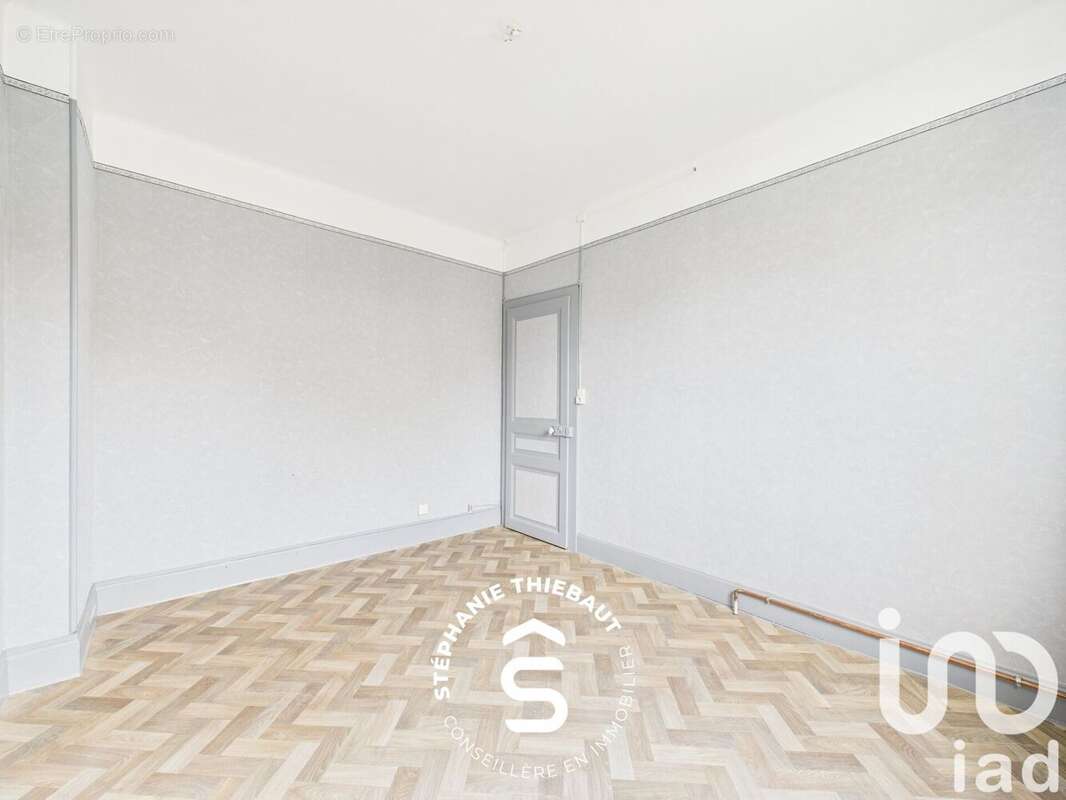 Photo 3 - Appartement à THAON-LES-VOSGES
