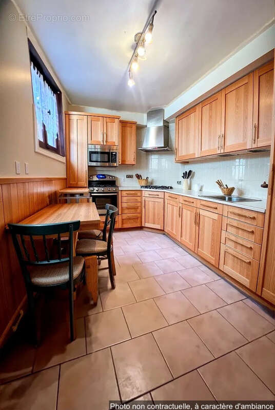 Maison à CORMEILLES