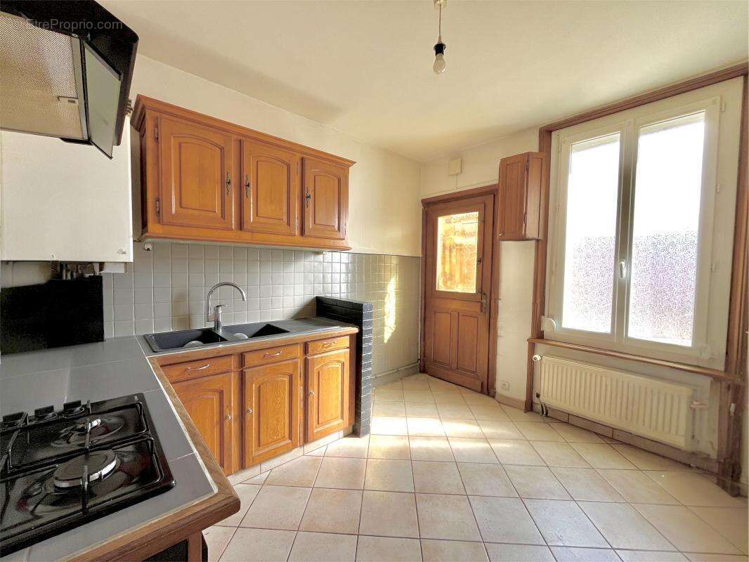 Appartement à BELLEU