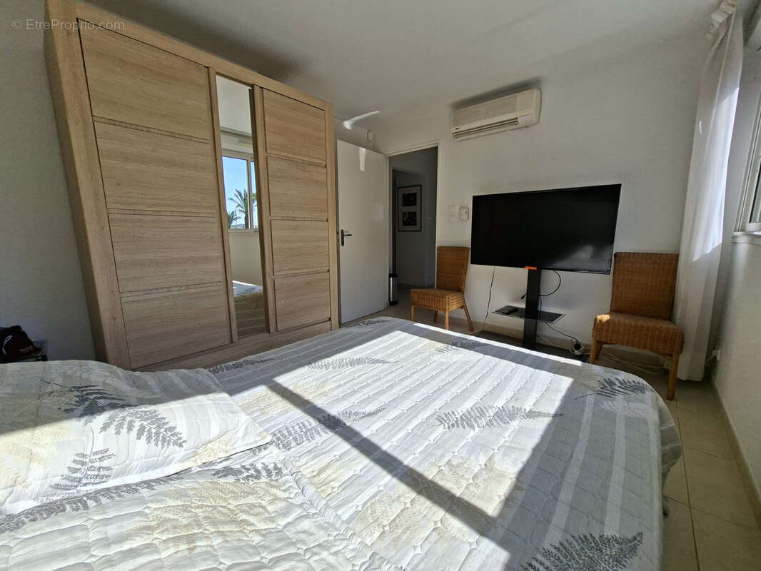 Malfato / ile des marinas - bel appartement avec 2 chambres et parking - photo 11