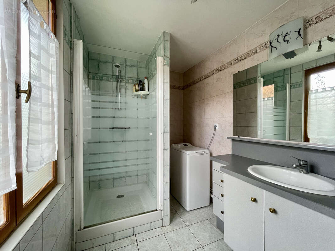 Maison à ARNIERES-SUR-ITON