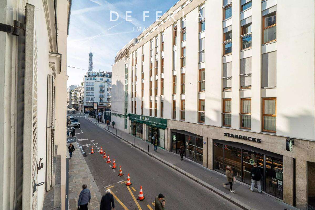 Appartement à PARIS-7E
