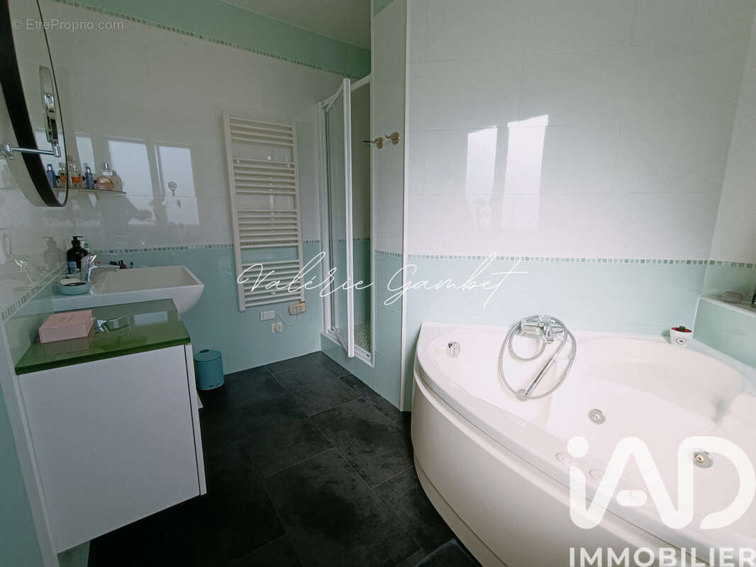 Maison 103 m² à Presles  - photo 4