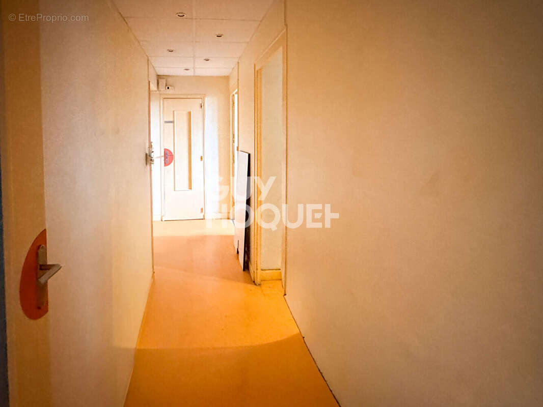 Appartement à PONT-EVEQUE