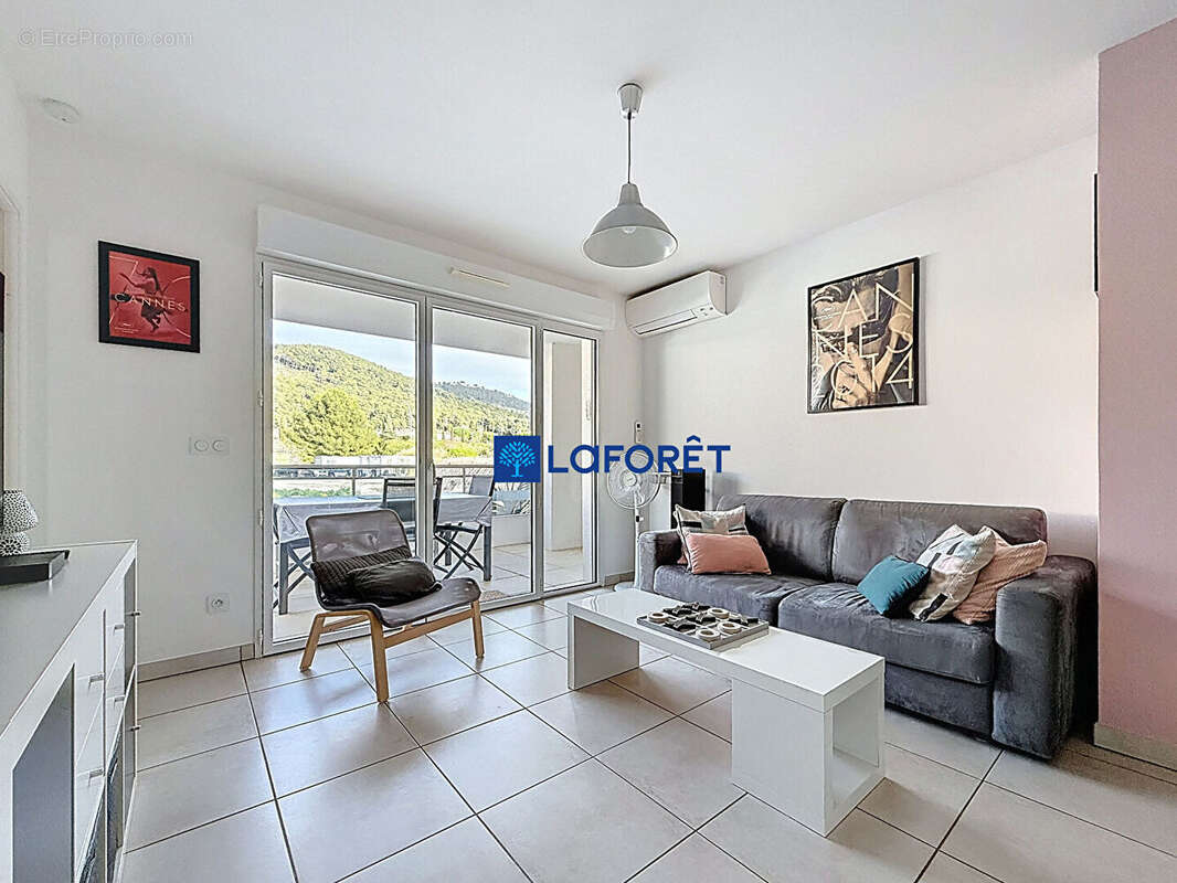 Appartement à CARQUEIRANNE