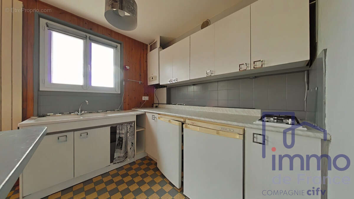 Appartement à SAINT-ETIENNE