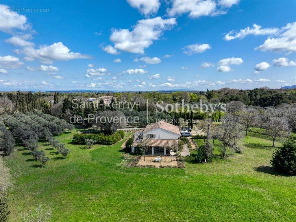 Maison à SAINT-REMY-DE-PROVENCE
